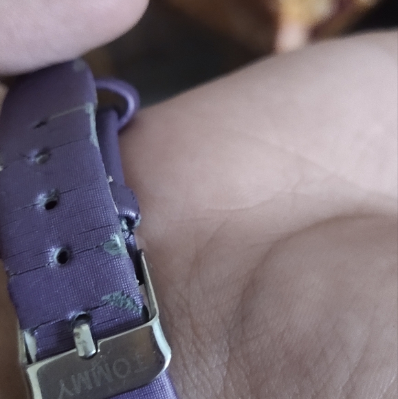 Tommy Hilfiger - Picture 9 of 10